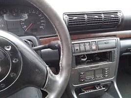 Audi A4 1998 m dalys