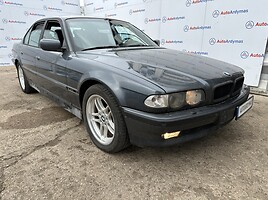 BMW 740 E38 740d Sedanas 2000
