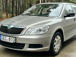 Skoda Octavia 2012 y Sedan