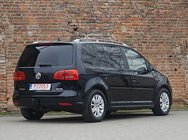 Volkswagen Touran TDI DPF Comfortline 2011 m