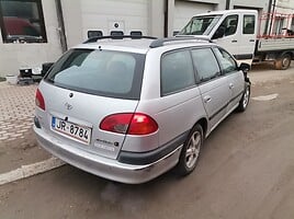 Toyota Avensis 1999 y Wagon