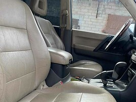 Mitsubishi Pajero 2000 г запчясти