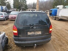 Opel Zafira A 2002 m dalys