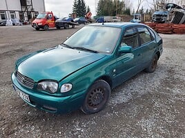 Toyota Corolla 2000 г запчясти