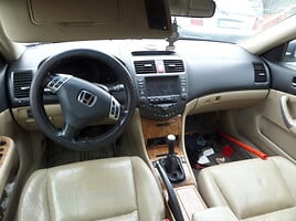 Honda Accord  6 begiu 2.2 var. 2004 y parts