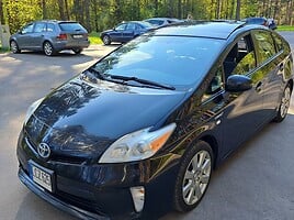 Toyota Prius 2012 г Хэтчбек