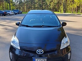 Toyota Prius 2012 г Хэтчбек