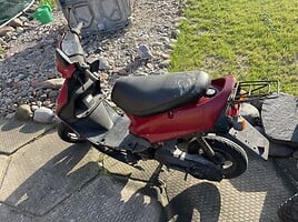 Aprilia SR 2000 y Scooter / moped