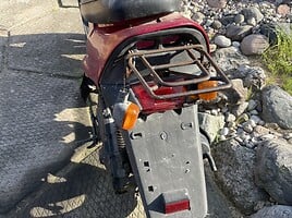 Aprilia SR 2000 y Scooter / moped