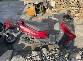 Aprilia SR 2000 y Scooter / moped