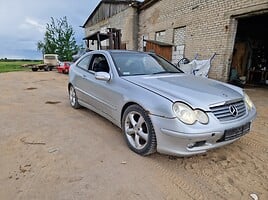 Mercedes-Benz C 200 2005 m dalys