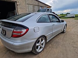 Mercedes-Benz C 200 2005 m dalys