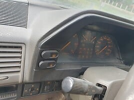 Mazda 626 1987 г Седан