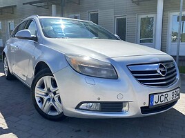 Opel Insignia Universalas 2011
