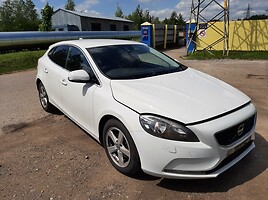 Volvo V40 2012 г запчясти