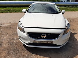 Volvo V40 2012 г запчясти