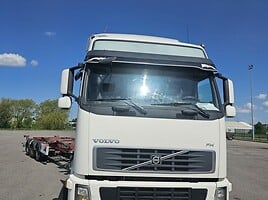 Volvo 400 2008 г Грузовая машина