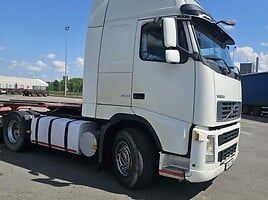 Volvo 400 2008 г Грузовая машина