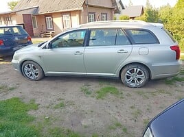 Toyota Avensis 2005 г запчясти