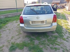 Toyota Avensis 2005 г запчясти