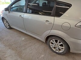 Toyota Corolla Verso 2008 г запчясти