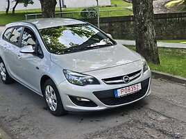 Opel Astra Universalas 2012