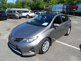 Toyota Auris Hečbekas 2015