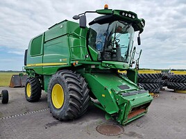 John Deere 2012 m Kombainas