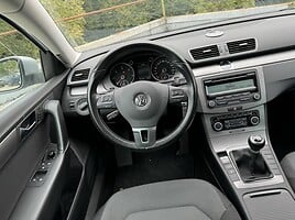 Volkswagen Passat TDI Trendline 2011 y