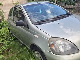 Toyota Yaris 2004 y Hatchback