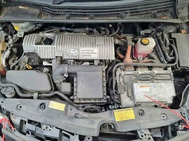 Toyota Prius IV 2009 y parts