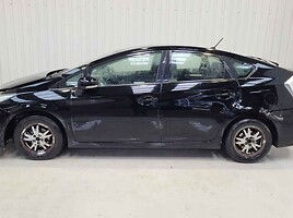 Toyota Prius IV 2009 y parts