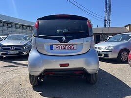 Peugeot iOn Elektra 2016 y