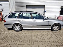 Bmw 528 i Touring 2000 y