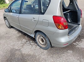 Toyota Corolla Verso 2002 m dalys