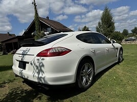 Porsche Panamera 4 2011 m