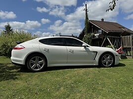 Porsche Panamera 4 2011 m