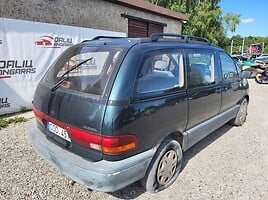 Toyota Previa 1999 y parts