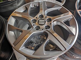 Seat light alloy R17 rims