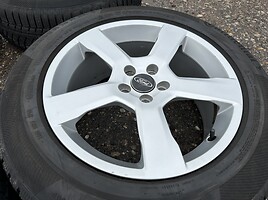 Ford Siunciam, 8J ET55 light alloy R18 rims