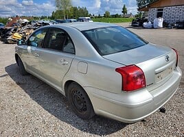 Toyota Avensis 2004 y parts