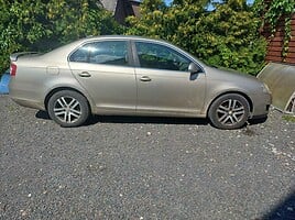 Volkswagen Jetta 2006 m dalys