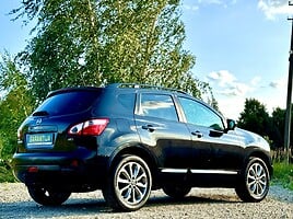 Nissan Qashqai 2013 y Off-road / Crossover