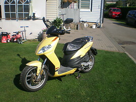 Aprilia Sportcity 2008 г Мотороллер / Мопед