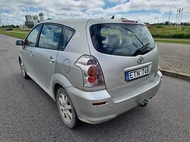 Toyota Corolla Verso 2005 г Хэтчбек