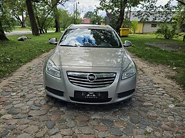 Opel Insignia 2010 г Универсал