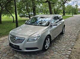 Opel Insignia 2010 г Универсал