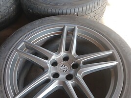 Porsche Macan light alloy R20 rims