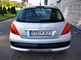 Peugeot 207 Presence 2008 y