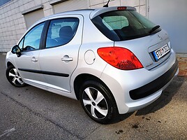 Peugeot 207 Presence 2008 y